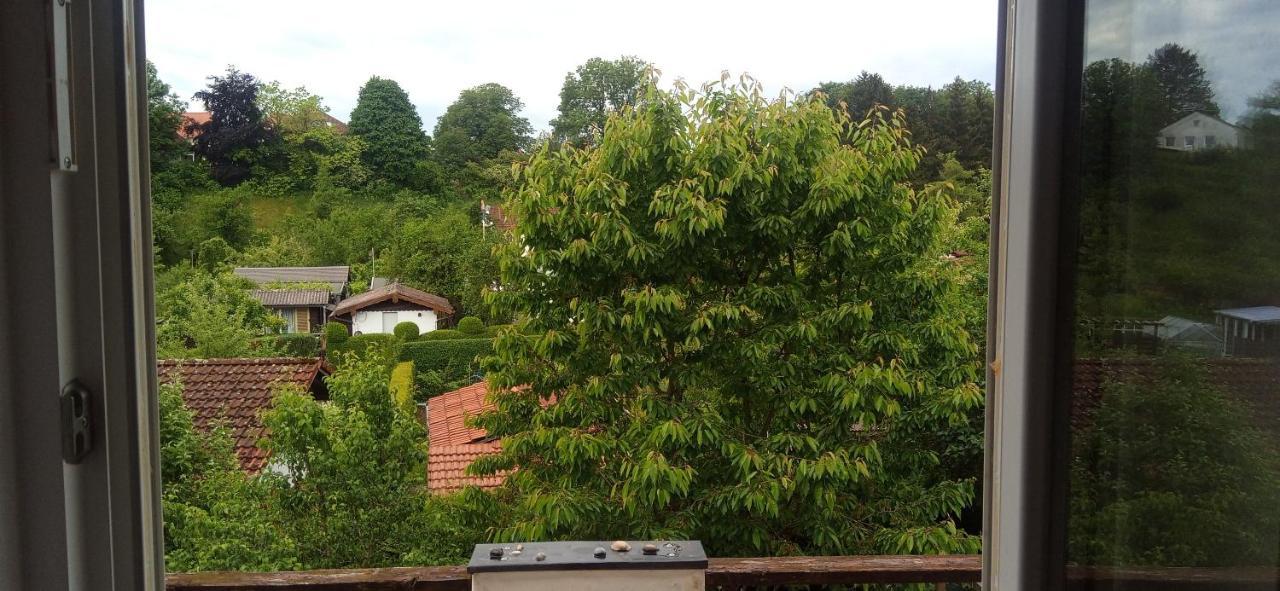 Grosses Zimmer Bad Kueche Wohnzimmer Terasse Garten Zentral Ruhig Landsberg am Lech Exterior foto