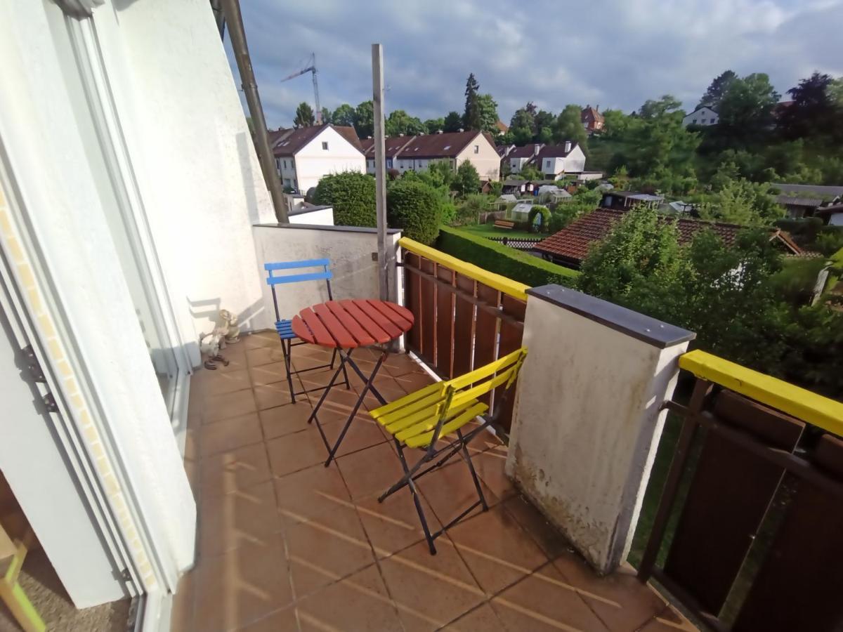 Grosses Zimmer Bad Kueche Wohnzimmer Terasse Garten Zentral Ruhig Landsberg am Lech Exterior foto